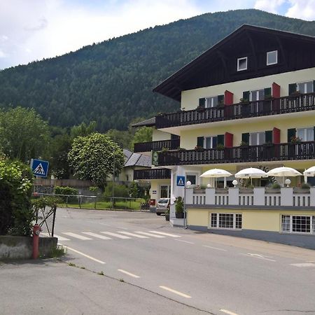 Hotel Krone Morter Bagian luar foto