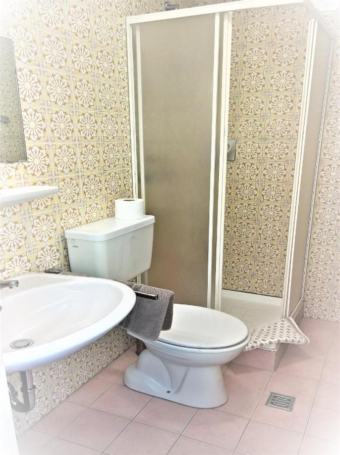 Hotel Krone Morter Bagian luar foto
