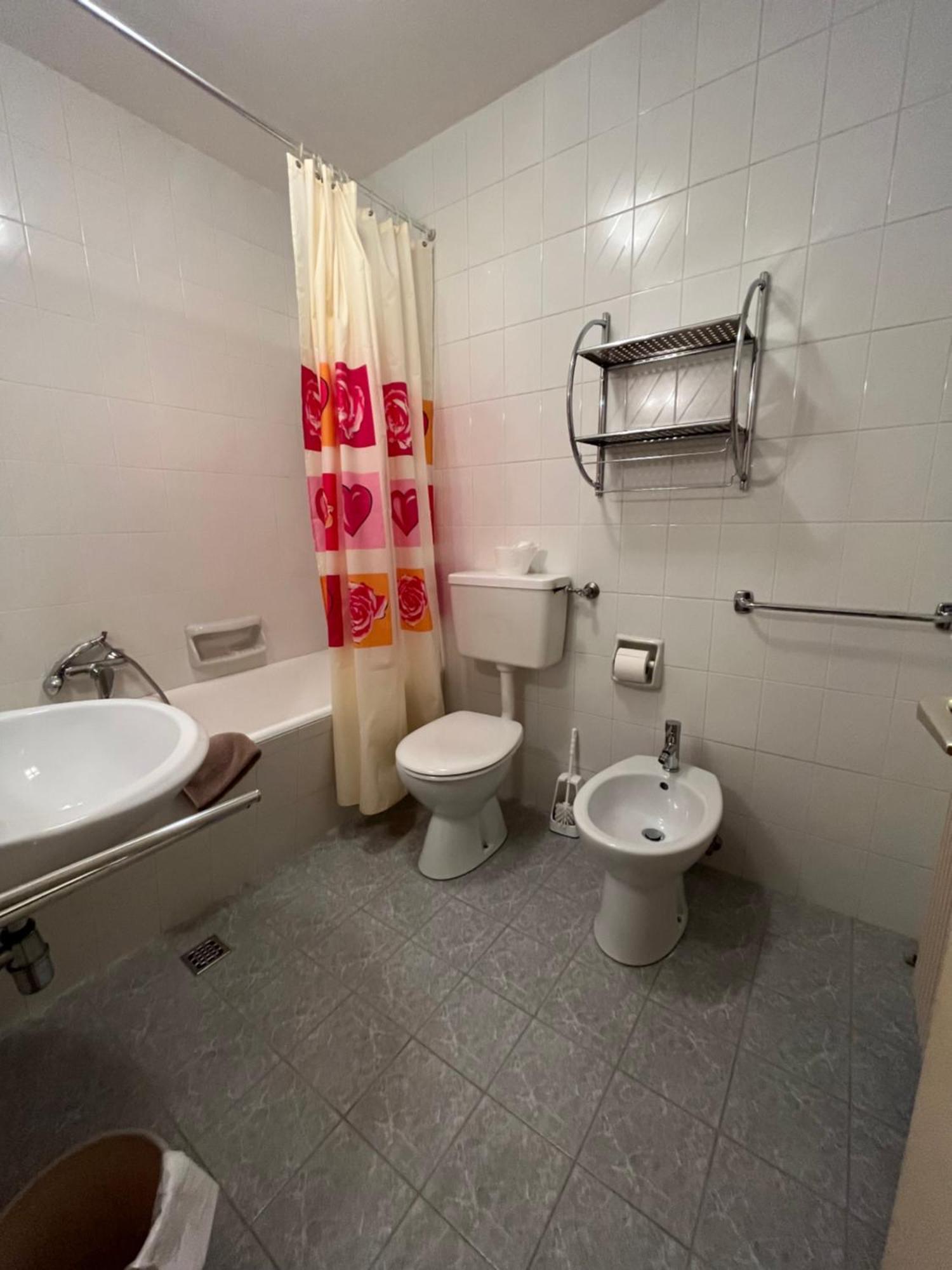 Hotel Krone Morter Bagian luar foto